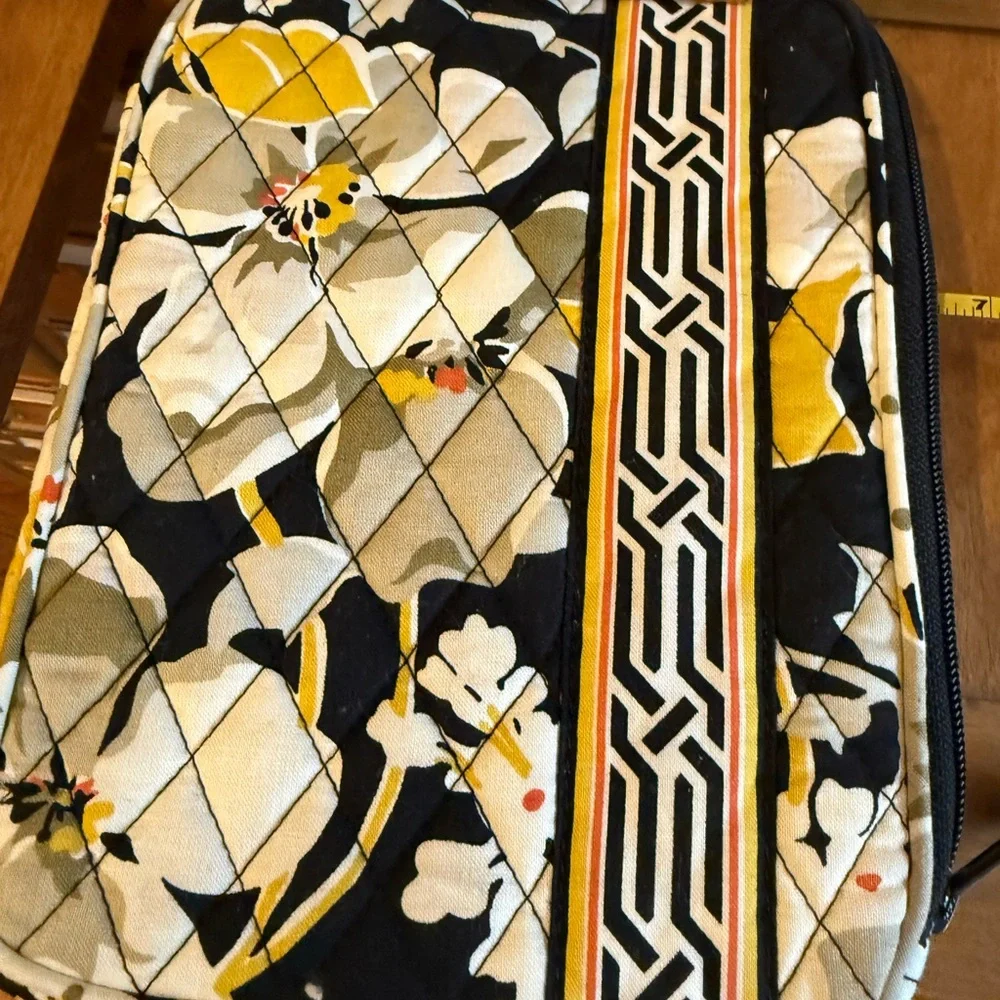eReader case Vera Bradley Quilted Floral Cover in Yellow and Black